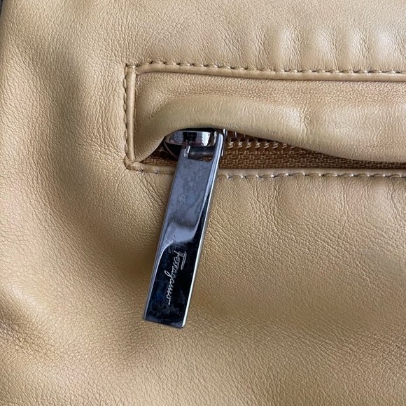 Salvatore Ferragamo Small Yellow Leather Draw String Bag - Picture 4 of 7